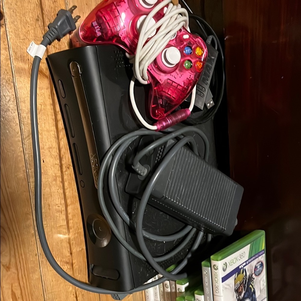 360 Console with Pink Controller & games